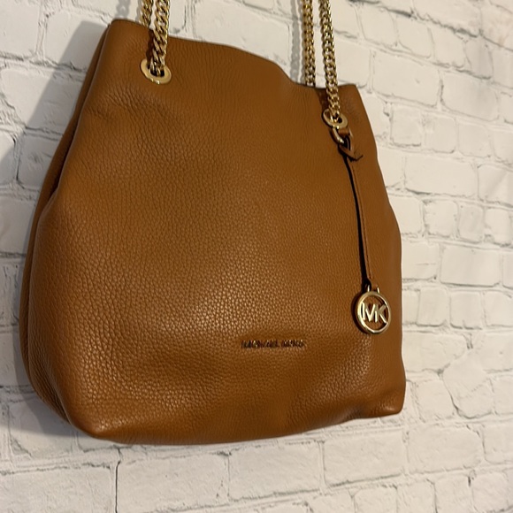 Michaels Kors Brown Pebbled Leather Soft supple cognac shoulder bag purse - Picture 3 of 14